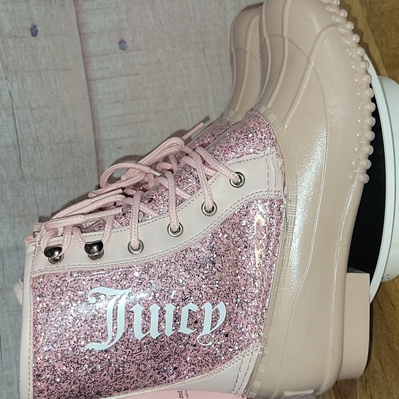 Juicy Couture Pink Rain Boots NwT - Picture 1 of 10